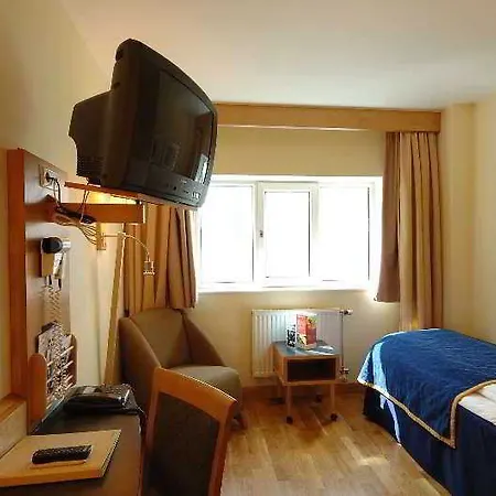 Scandic St. Olavs Plass Otel 4*