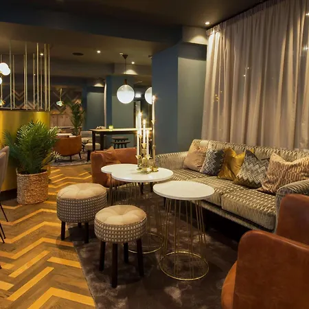 圣奥拉夫普拉斯斯堪迪克酒店