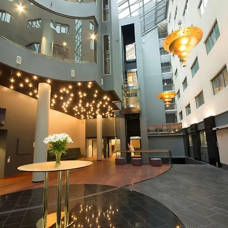 圣奥拉夫普拉斯斯堪迪克酒店 酒店 3*