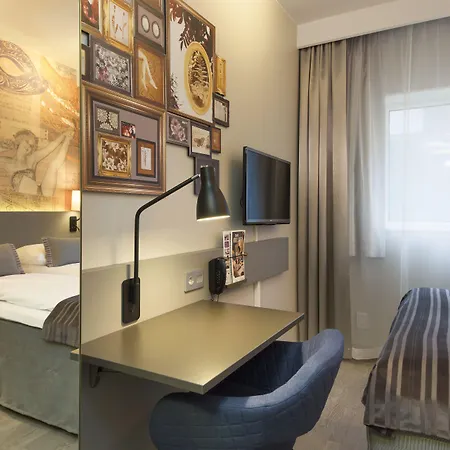 圣奥拉夫普拉斯斯堪迪克酒店 酒店 3*