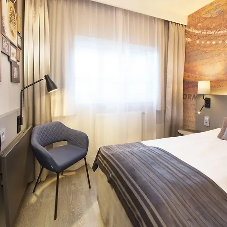 圣奥拉夫普拉斯斯堪迪克酒店 酒店