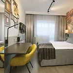 圣奥拉夫普拉斯斯堪迪克酒店 酒店 3*